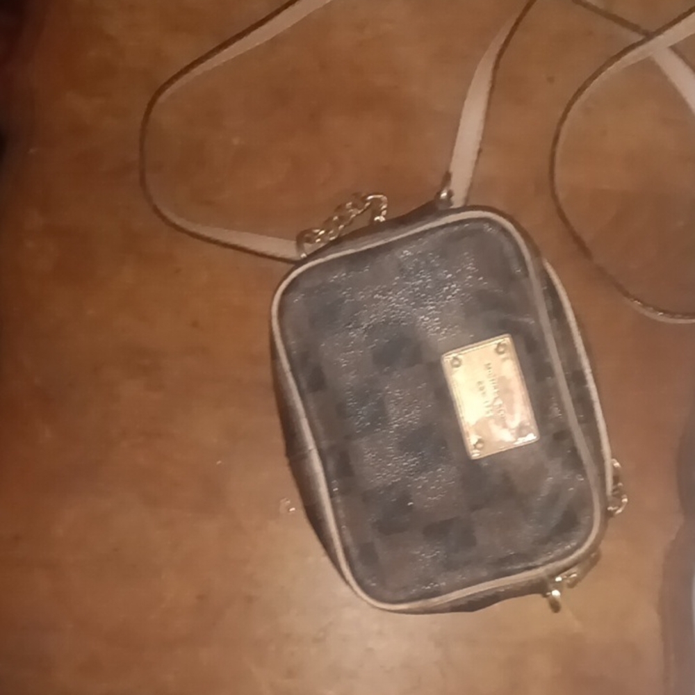 Elegant Brown Crossbody Bag